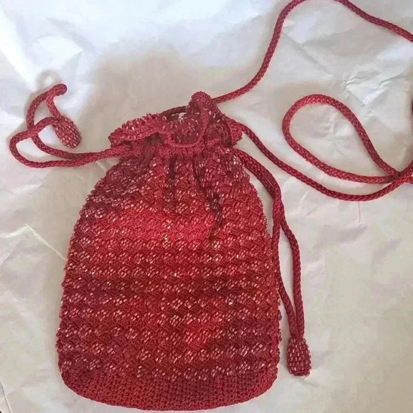 Crotchet beaded drawstring bag - Picture 1 of 8